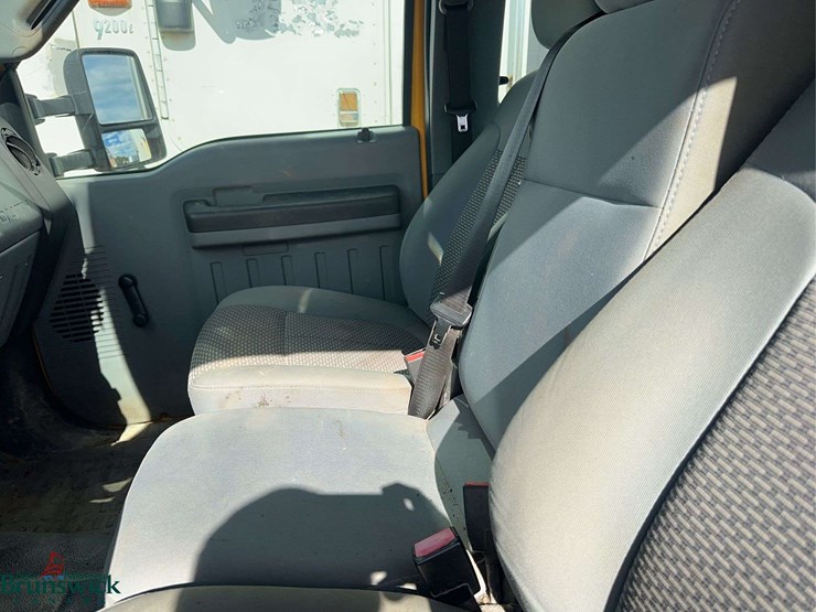 2011-ford-f350-xl-image-22
