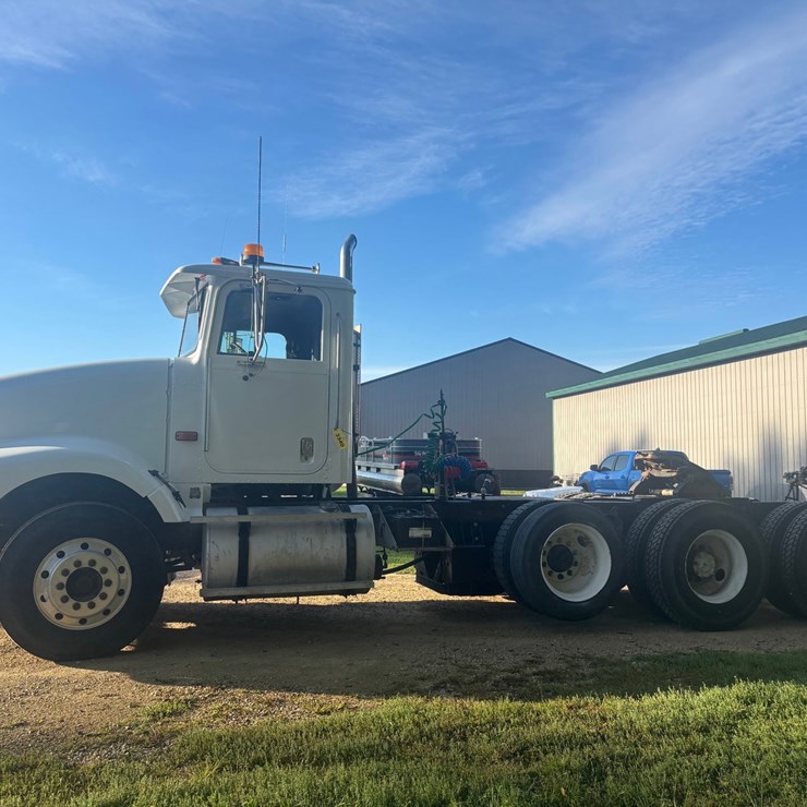 1992 INTERNATIONAL 9400