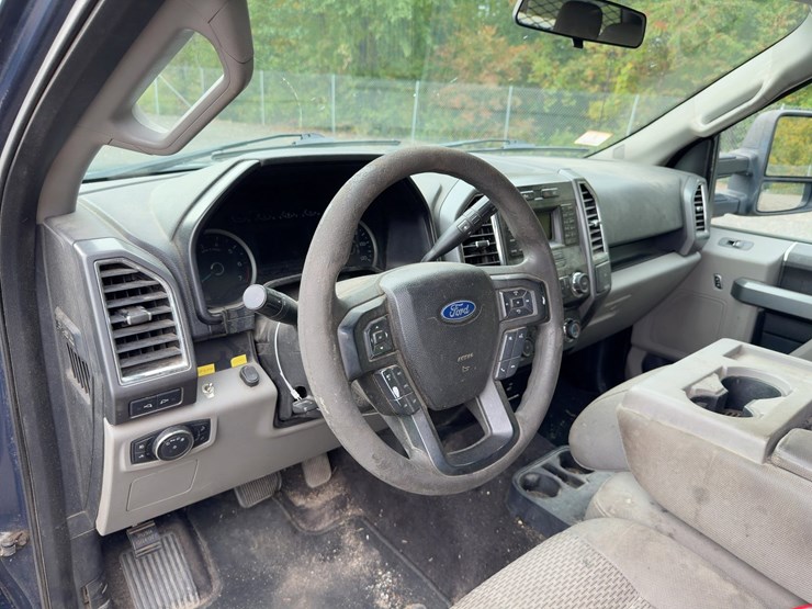 2017-ford-f150-xlt-image-19