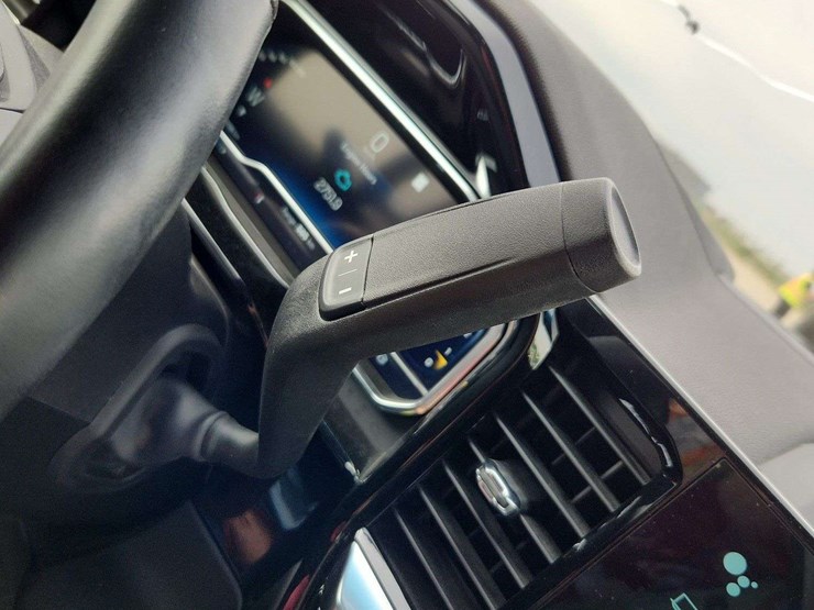 2023-chevrolet-silverado-1500-image-22