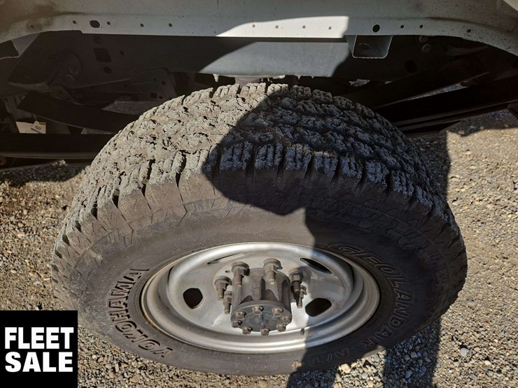 2023-ford-f350-image-9