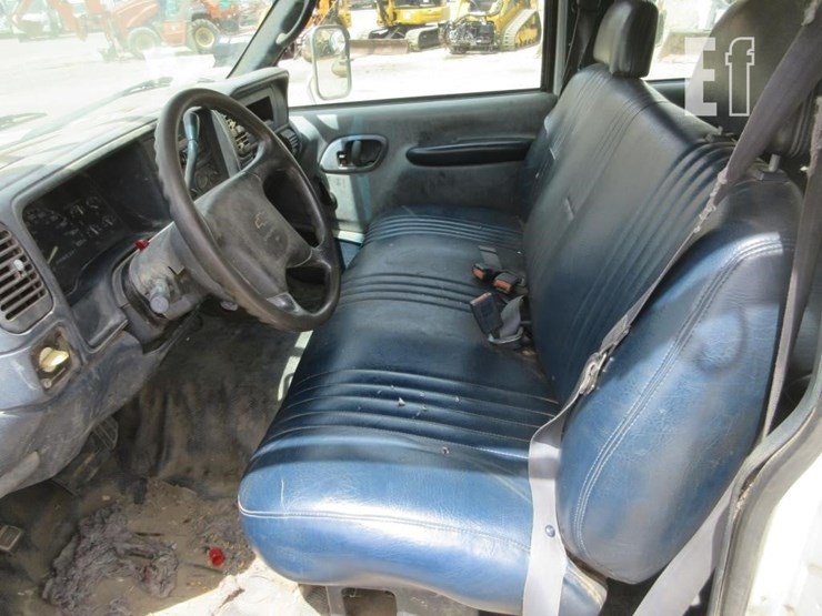 1999-chevrolet-3500-image-6