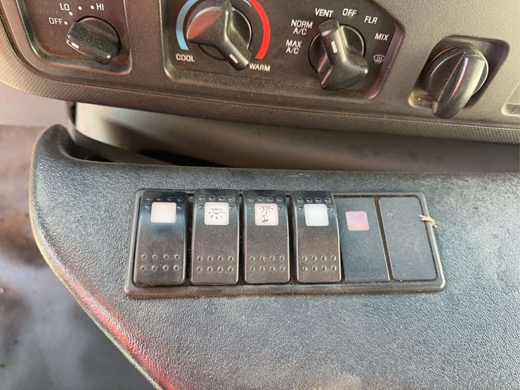2017-ford-e450-image-23