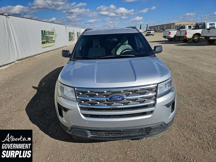2018-ford-explorer-image-8