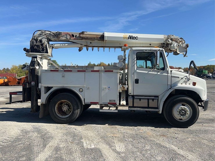 2000-freightliner-fl80-image-4