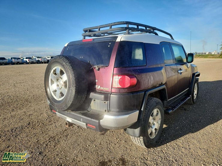 2007-toyota-fj-cruiser-image-4