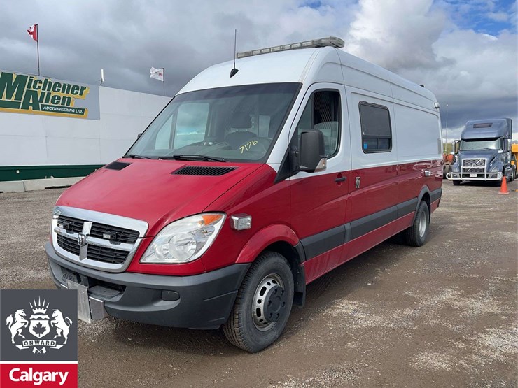 2007-dodge-sprinter-3500-image-1