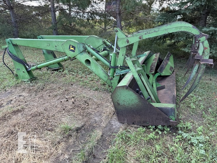 john-deere-148-image-1