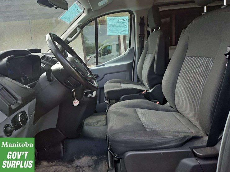2017-ford-transit-image-13
