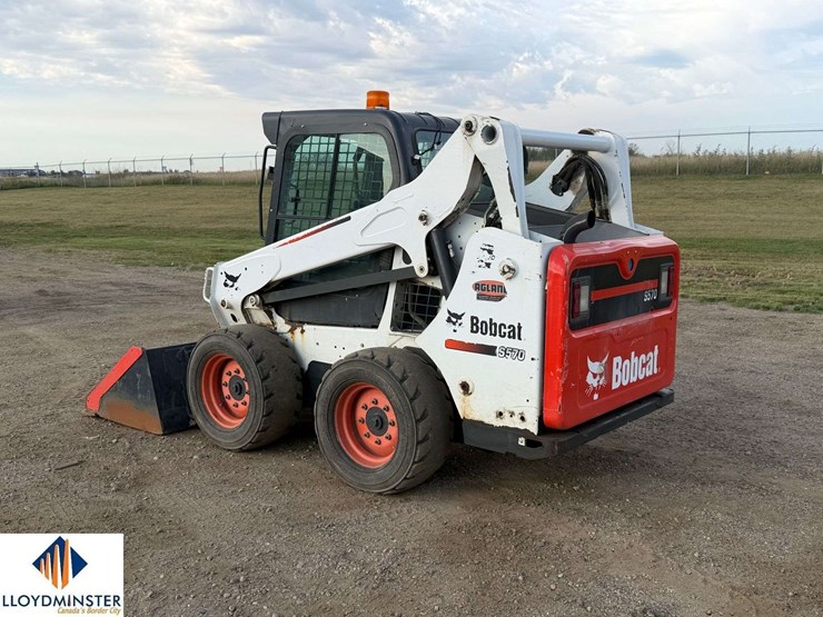 2015-bobcat-s570-image-3