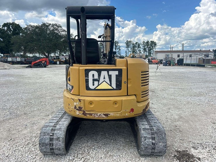 2019-caterpillar-305.5e2-cr-image-31