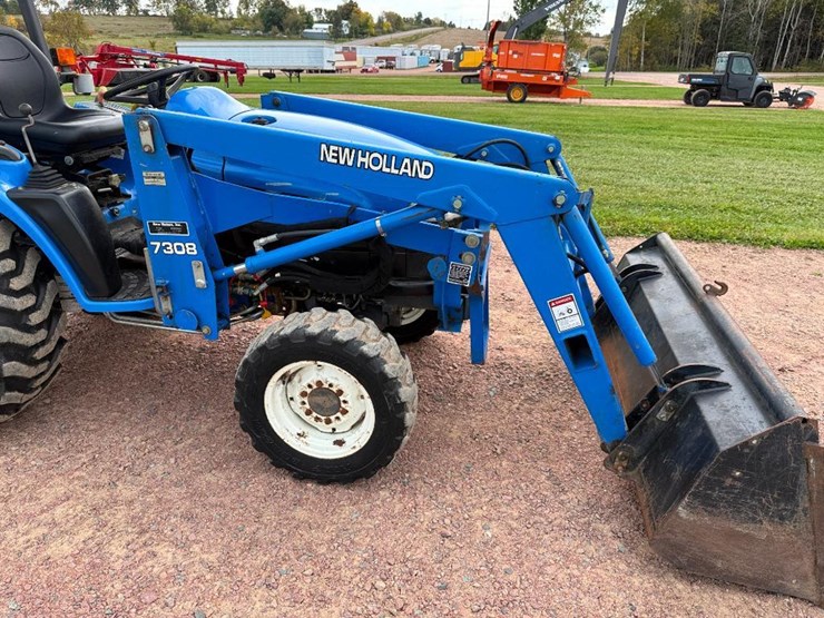 new-holland-tc25d-image-16