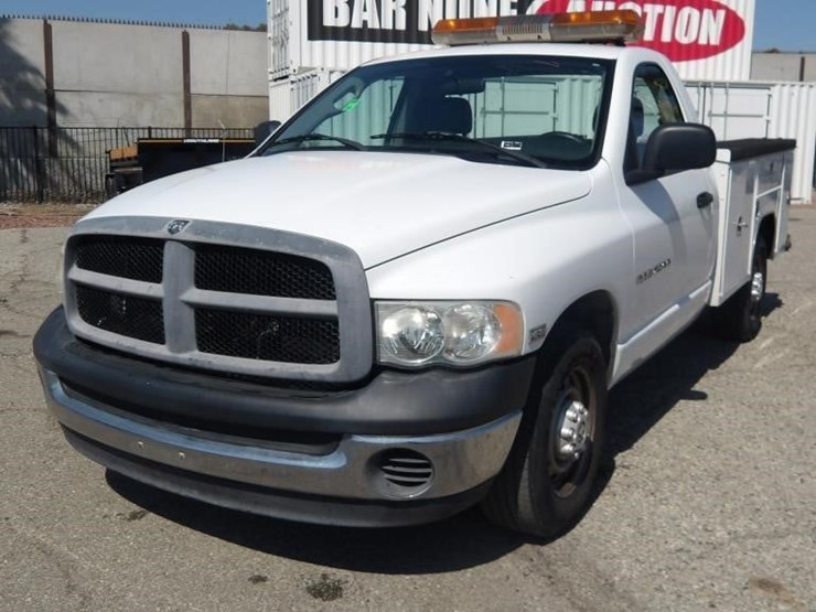 2005-dodge-ram-2500-image-1