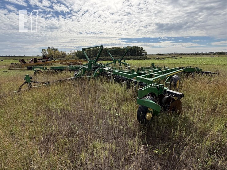 john-deere-2623vt-image-1