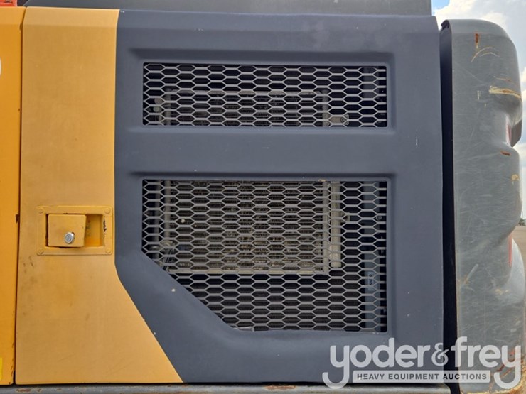 2021-volvo-ec200el-image-37