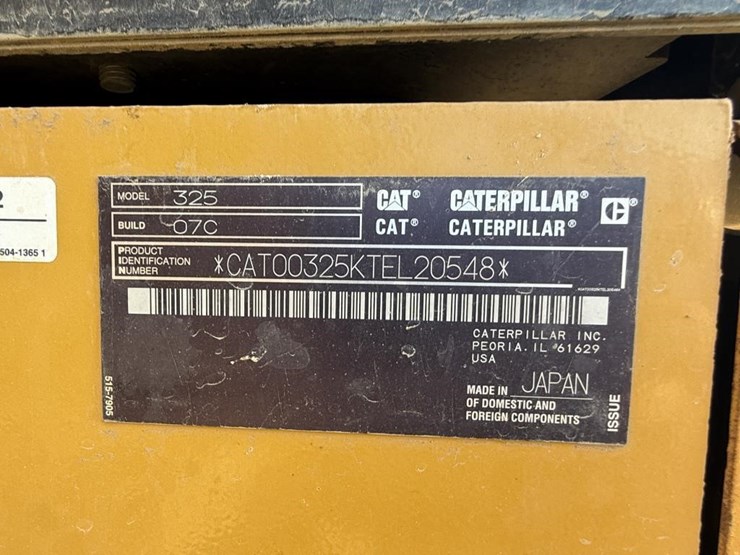 2023-caterpillar-325-image-4
