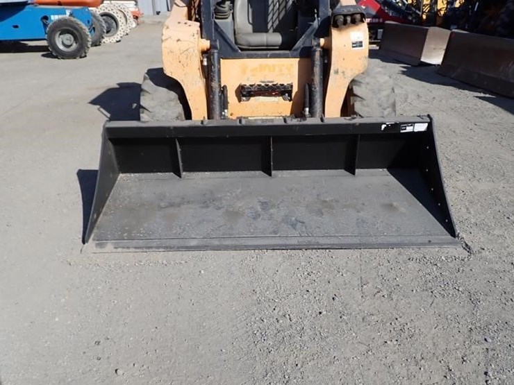 2019-mustang-1900r-skid-steer-loader-image-7