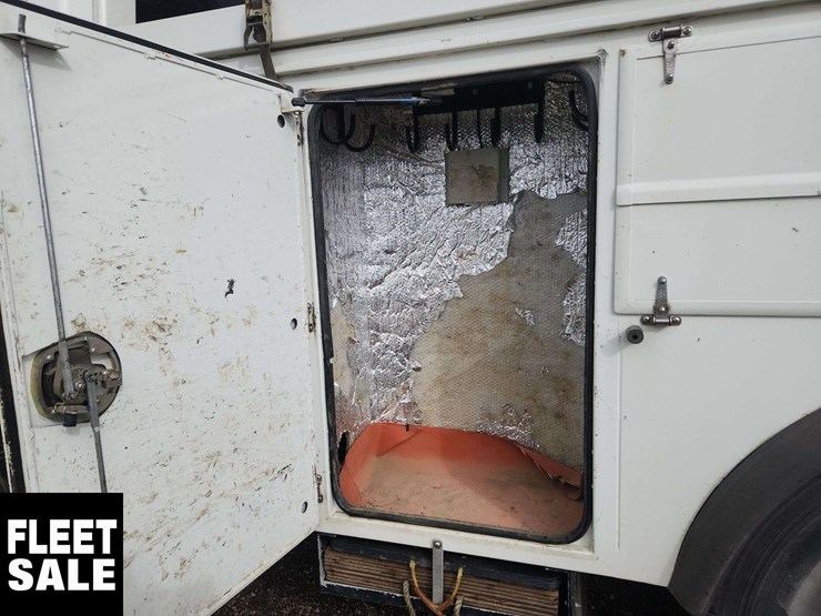 2013-international-durastar-4400-image-32