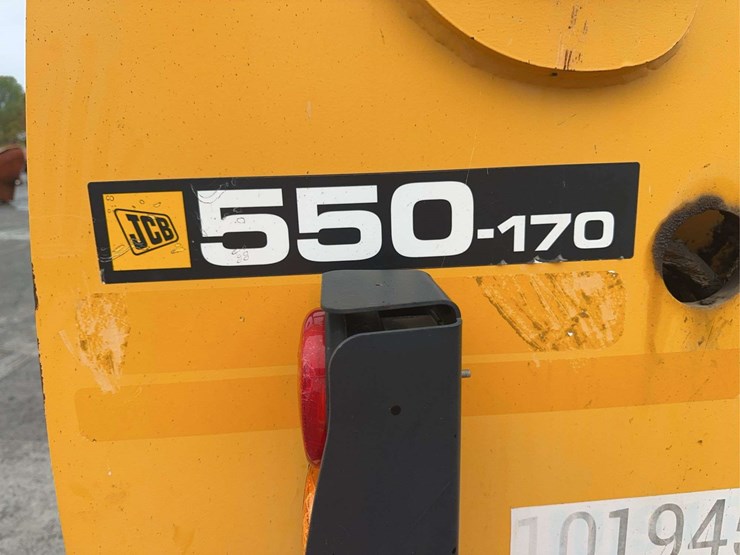jcb-550-170-image-16