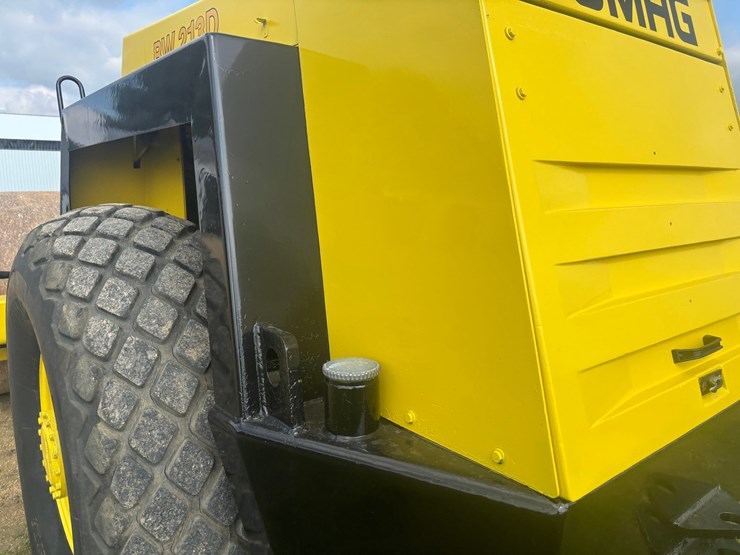 bomag-bw213d-image-20