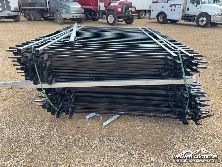 qty-of-(24)-10-ft.-galvanized-steel-fence-image-8