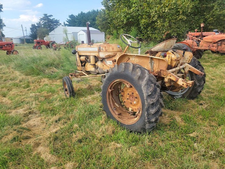 allis-chalmers-d10-tractor-image-4