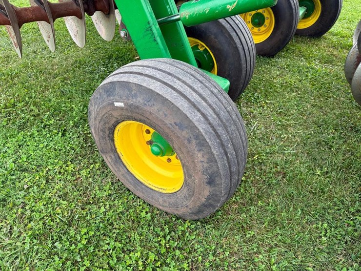 john-deere-2623-image-7
