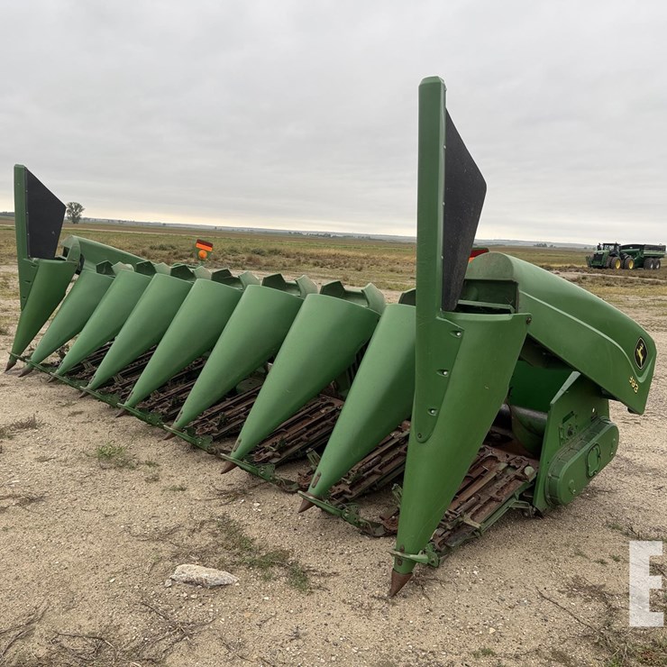 2005 JOHN DEERE 893