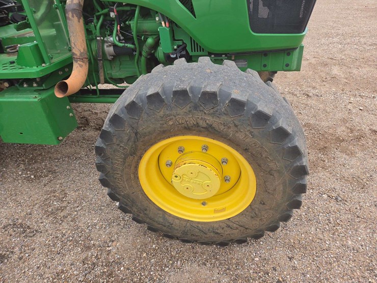 john-deere-5045e-image-8