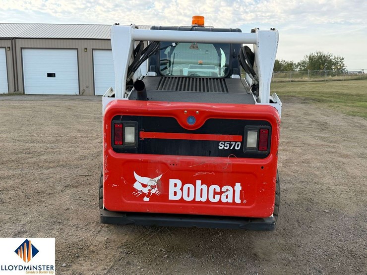 2015-bobcat-s570-image-6