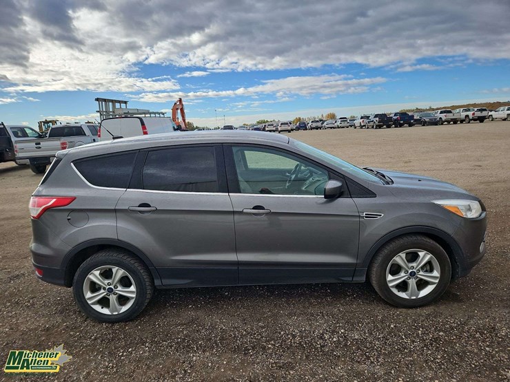 2014-ford-escape-se-image-7