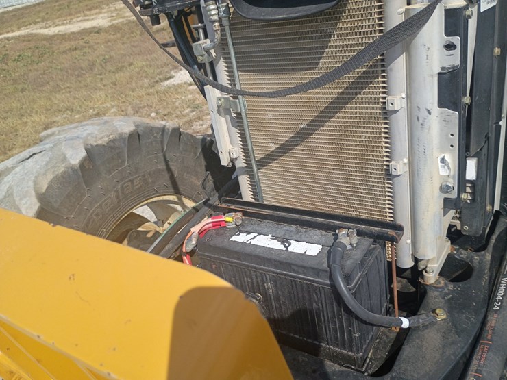 2021-new-holland-ts6.110-image-21