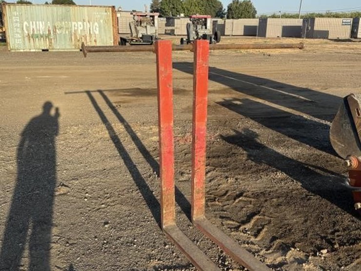 backhoe-forks-w/pin-image-1