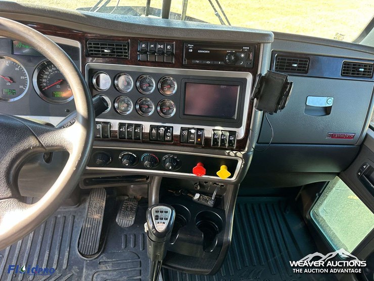 kenworth-t800-image-15