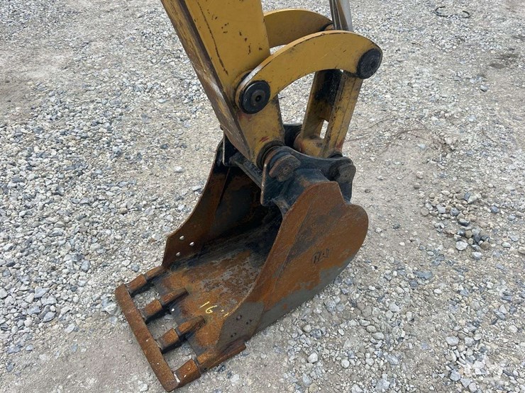 2019-caterpillar-305.5e2-cr-image-13