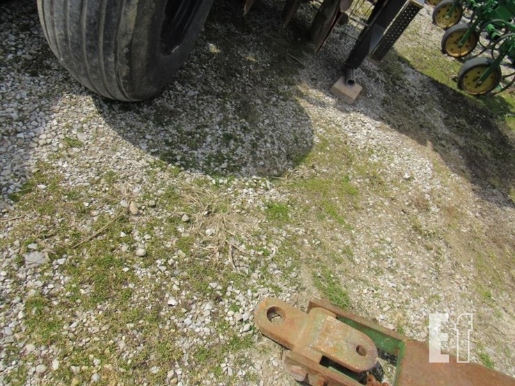 1998-john-deere-1560-image-11
