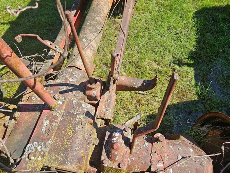 #2527-•-bf-avery-tractor-image-17