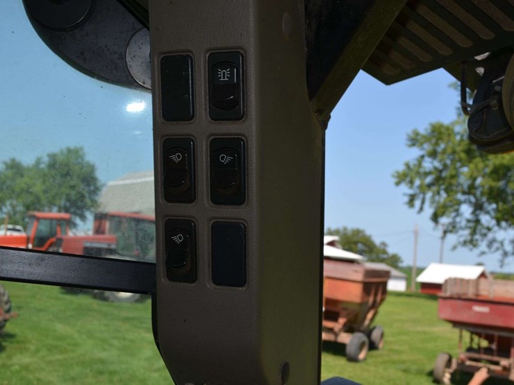 case-ih-125-image-33