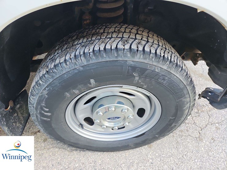 2011-ford-f250-image-21