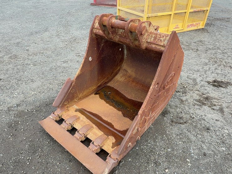 35”-bucket-for--excavator-image-1
