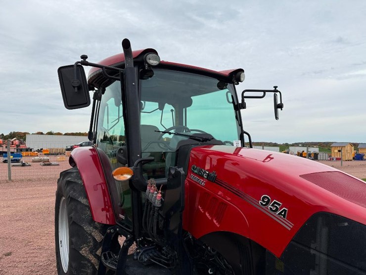 case-ih-farmall-95a-image-19