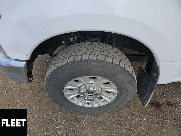 2022-ford-f250-image-9