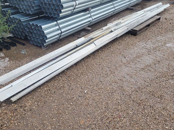 (6)-25'-lengths-of-2"x3"-aluminum-angle-iron-image-2