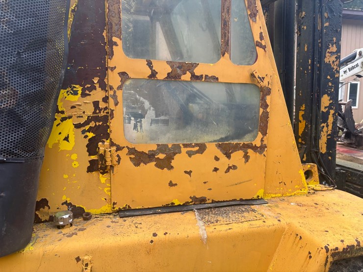caterpillar-v180-image-37