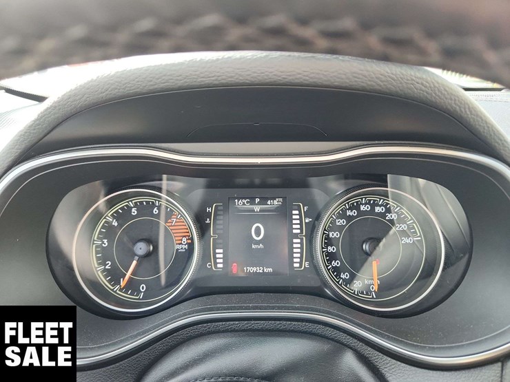 2020-jeep-cherokee-image-21