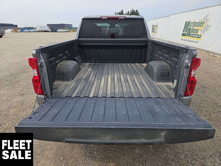 2023-chevrolet-silverado-1500-image-15
