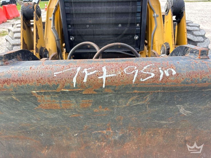 2015-caterpillar-420f2-it-image-13
