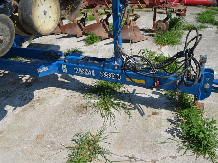 kinze-3500-image-2