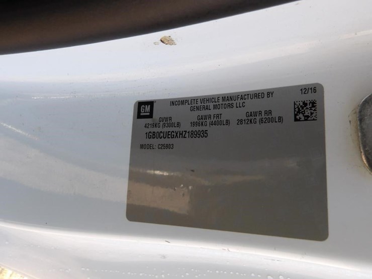 2017-chevrolet-2500-image-26