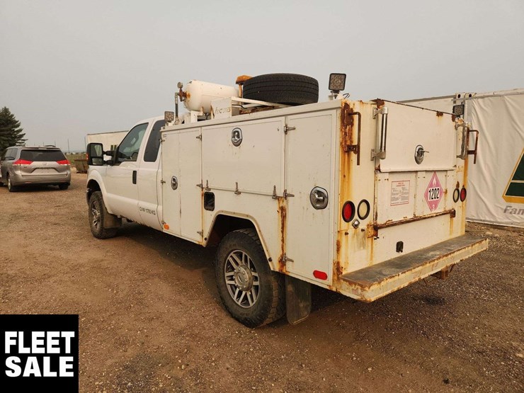 2015-ford-f350-image-2